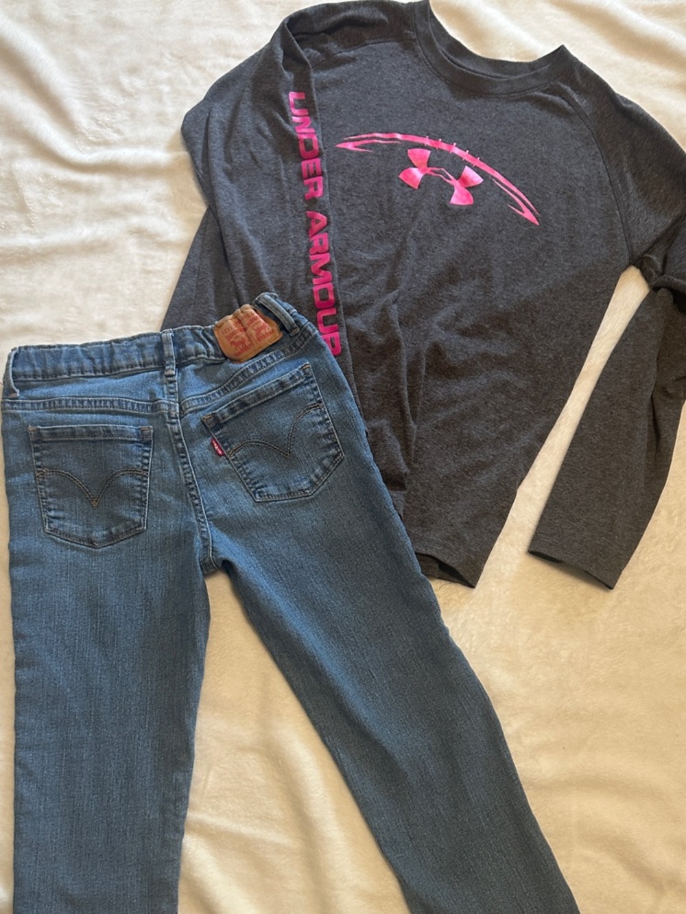 Levi's Kids  Lot  Jeans and under armor shirt size 10 M adjustable waist